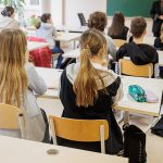 Šeimų organizacijos prašo stabdyti Gyvenimo įgūdžių programą, organizuoti atviras diskusijas ir parl...