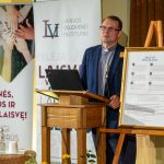 Prof. dr. kun. Andrius Narbekovas. Sąžinės konflikto problema biomedicinoje