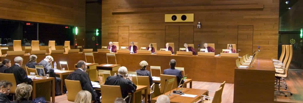 Europos Teisingumo Teismas: ES valstybės neprivalo įteisinti ar pripažinti tos pačios lyties asmenų santuokų