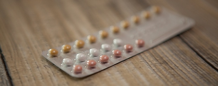 Abortus sukeliančios tabletės – prievolė Kalifornijos universitetams?