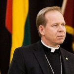 ARKIVYSKUPO GINTARO GRUŠO KALBA VASARIO 16-OSIOS POKYLYJE